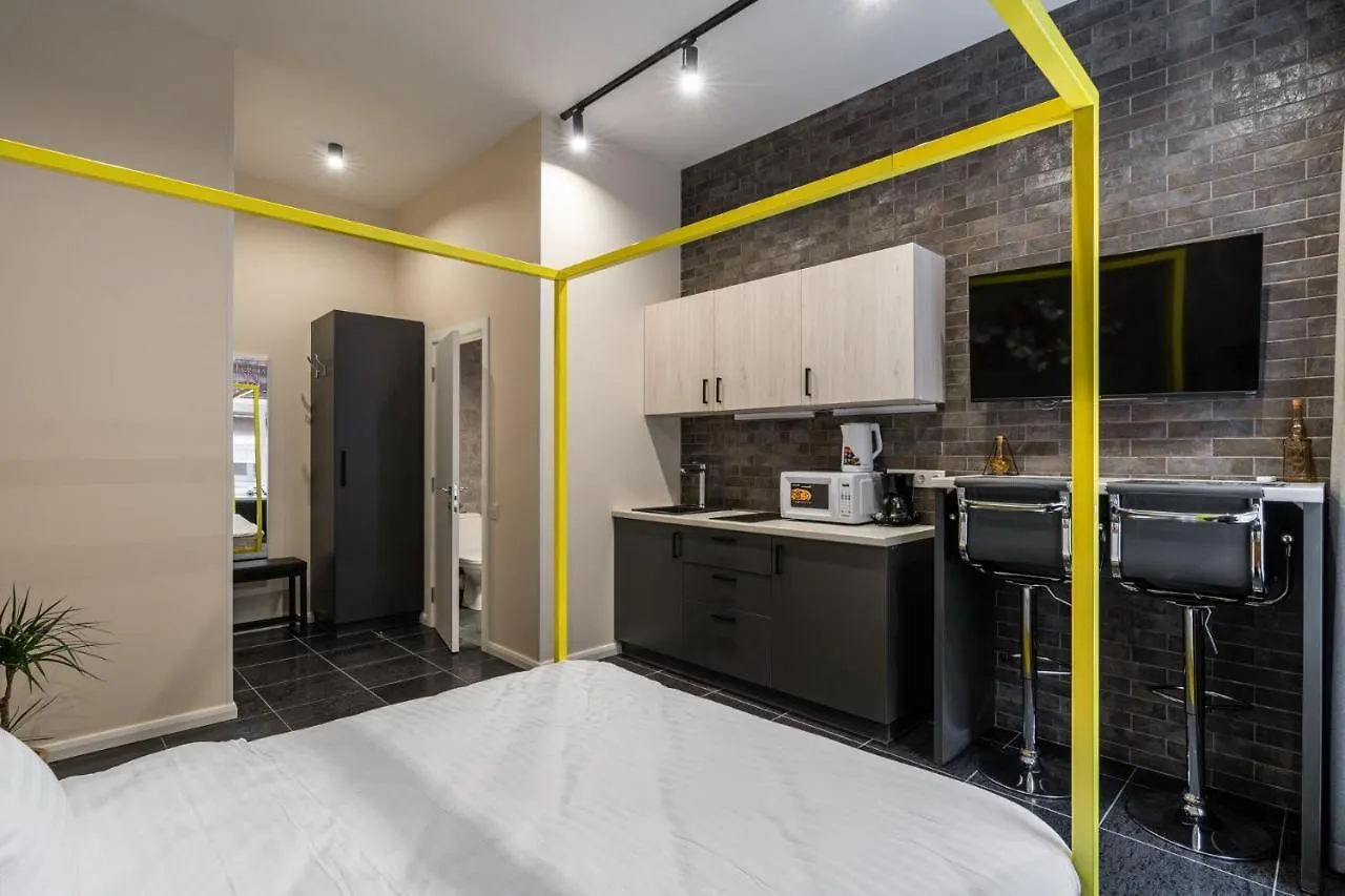 Kiev Loft Style Studios On 1 Malopidvalna Apartment